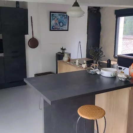 Espace Privatif Avec Chambre, Salle De Bains, Toilettes Alloggio in famiglia La Bouille