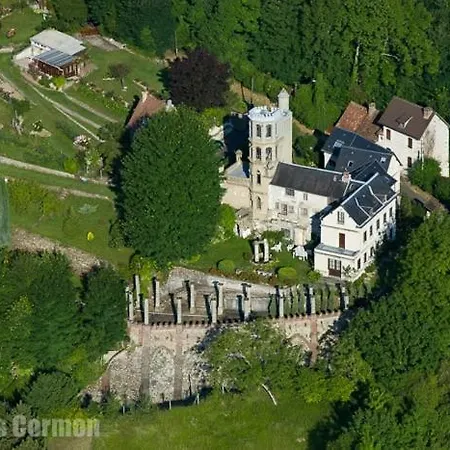 Espace Privatif Avec Chambre, Salle De Bains, Toilettes Alloggio in famiglia